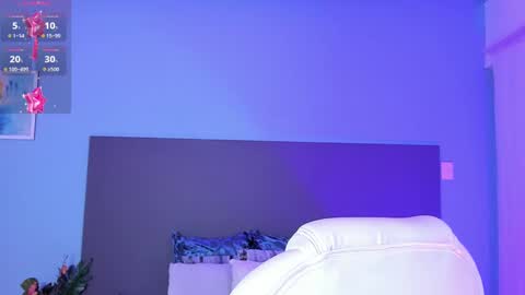 Kylie Reyes  online show from February 10, 7:49 pm