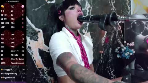 AMAZONA  online show from January 15, 8:04 pm