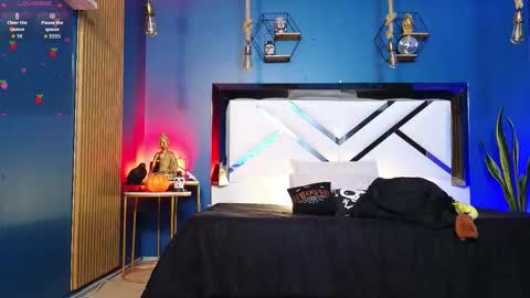 Cris  online show from October 27, 11:06 am