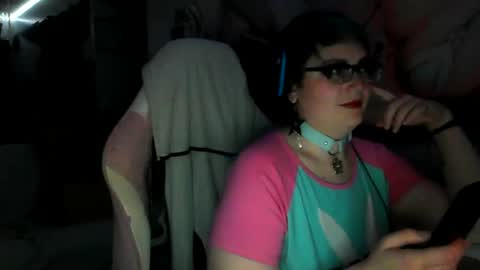 laceysweets27 online show from June 30, 12:21 am