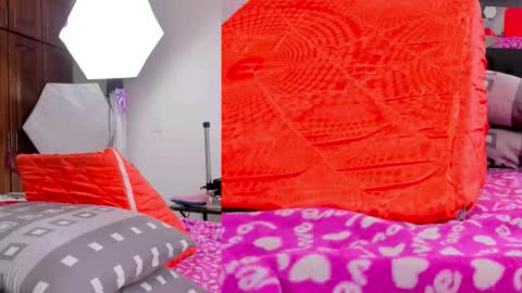 LACI LOST online show from October 14, 4:09 pm