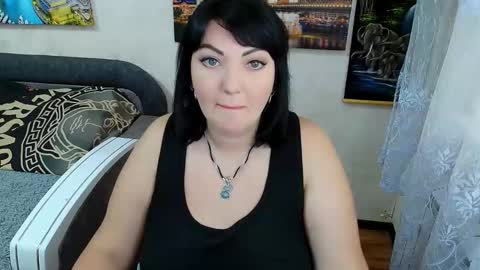 lady_boom_ online show from September 15, 9:17 am