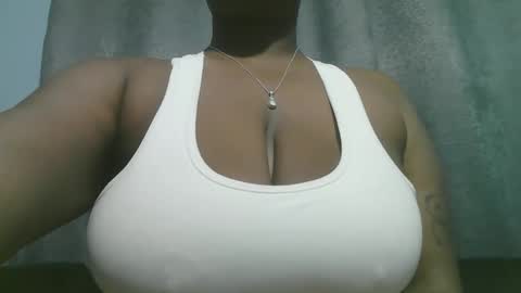 lady_dearra online show from September 10, 1:38 am