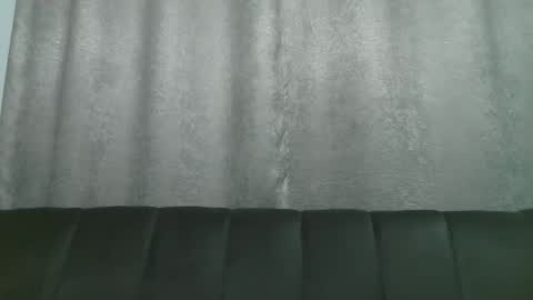 lady_dearra online show from December 19, 4:05 am