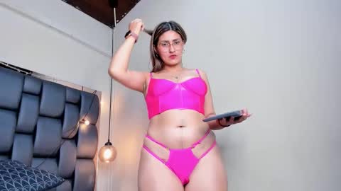 LADY  online show from September 21, 3:27 am