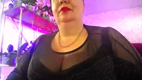 Lady Gloria online show from April 12, 11:35 am