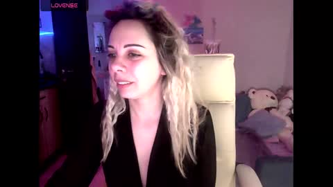 lady_smile69 online show from February 1, 3:38 am