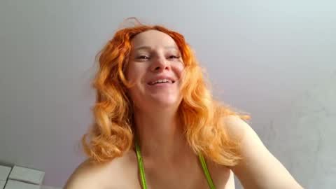 Sima Ladybigsmile online show from May 31, 11:16 am