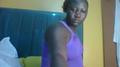 lindah32 online show from September 22, 12:53 am