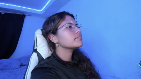  Lady  online show from March 12, 4:59 am