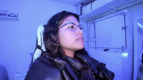  Lady  online show from April 9, 2:58 am