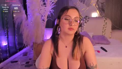 Lady  online show from March 11, 4:49 am