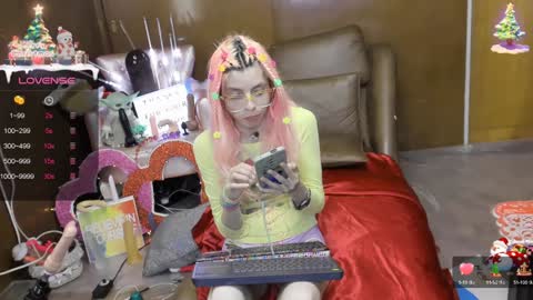 Skinnygirl online show from February 3, 11:05 pm