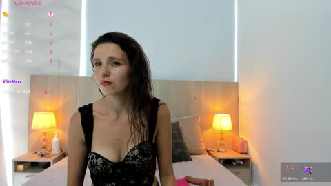 Laia Cruz online show from March 2, 7:20 pm