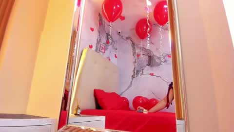   online show from February 14, 12:51 pm