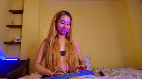 Laila Stilwills online show from September 16, 7:55 pm