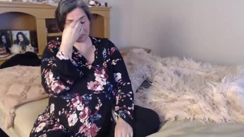 Naomi Rose online show from March 3, 3:15 pm