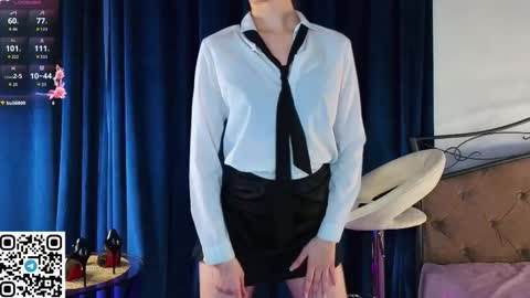 Julia online show from October 26, 7:15 am