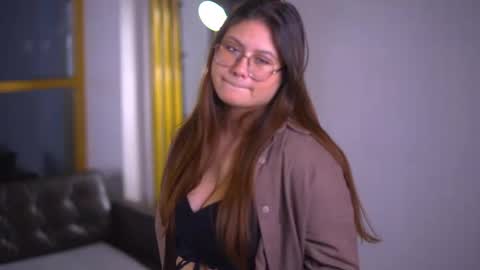 Lilium like a flower online show from October 28, 5:52 pm