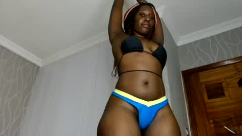 Lalisa online show from June 12, 3:03 am