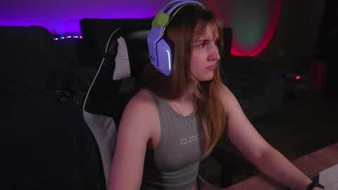 Kay online show from October 5, 8:47 pm