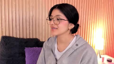 ... .          . ... online show from September 15, 12:57 pm