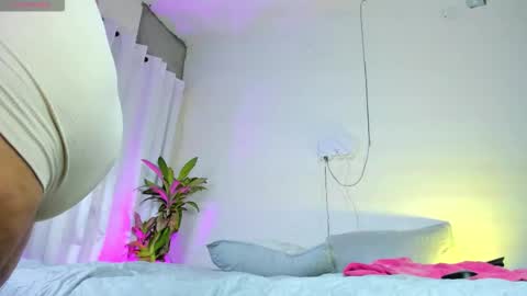 emma online show from March 23, 10:16 pm