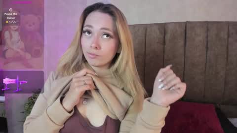 Lana online show from January 7, 5:22 am