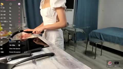 Lana online show from March 6, 3:02 pm