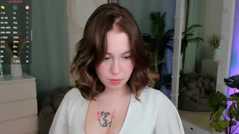 Lana online show from December 4, 9:37 pm