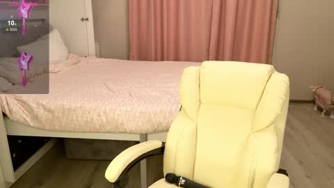 land_of_sweets online show from September 15, 5:20 pm