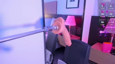 Lanna 4 online show from April 18, 7:07 pm