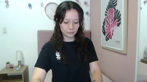 Lanna online show from June 3, 2:33 pm