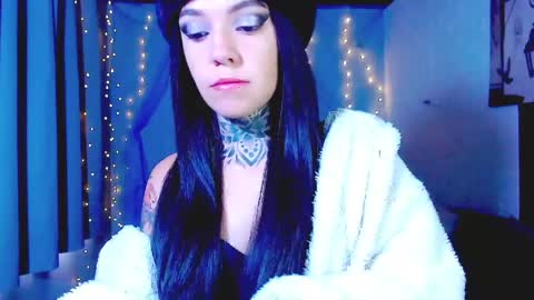 LANNIE   online show from April 16, 1:00 pm