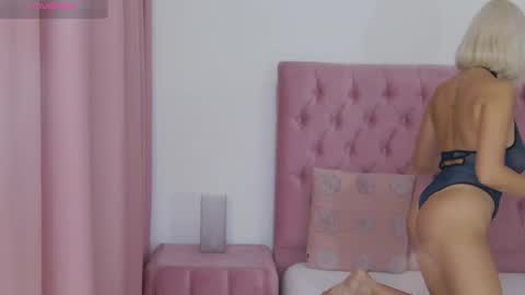 LannieHot online show from October 6, 12:11 pm