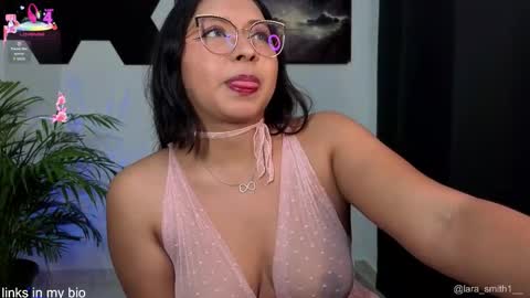 Lara  online show from October 21, 10:14 pm