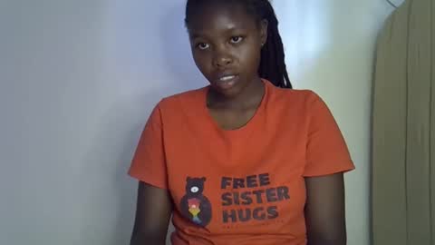 lara online show from February 2, 1:21 pm