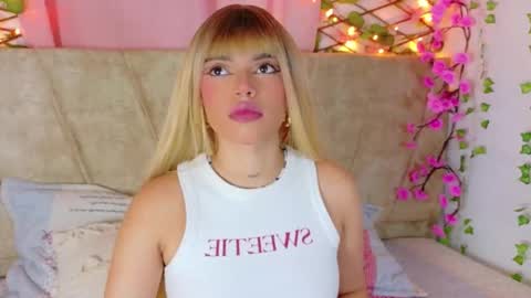 Lara Gill online show from March 3, 7:53 pm