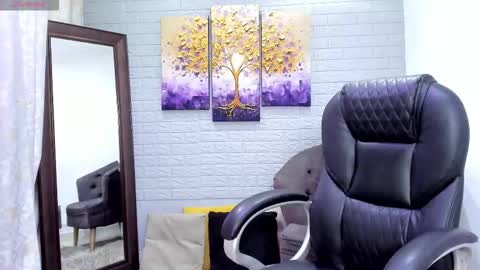      700  200   online show from February 16, 7:36 pm