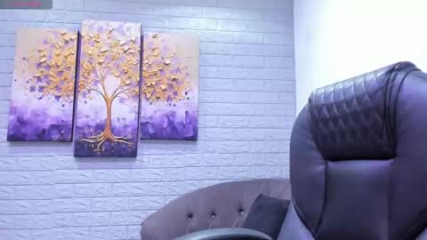      700  200   online show from January 31, 7:45 pm