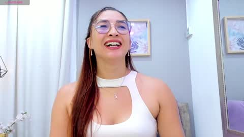      700  200   online show from February 3, 12:14 pm