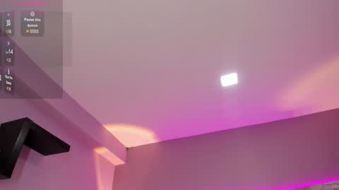 Lara online show from January 10, 7:54 pm