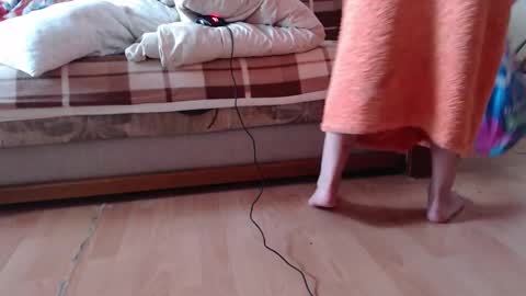 laralhotr online show from January 8, 11:36 am