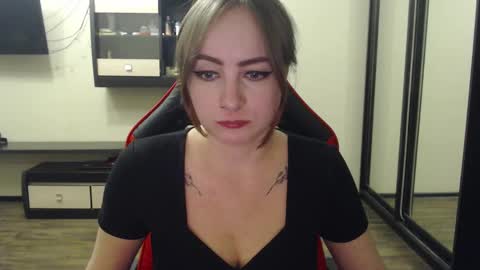 Laralianna online show from February 23, 5:23 pm