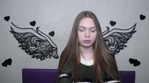 LaraPika online show from February 6, 6:11 pm