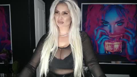 laras_moans online show from December 5, 9:54 am