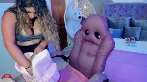 laris_park online show from January 18, 5:10 am