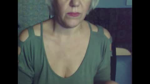 larisaq4ugo24 online show from September 14, 8:23 am