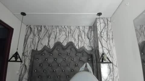  Lari online show from March 1, 2:48 am