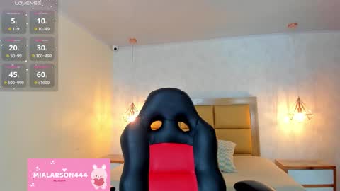  MIA  online show from November 12, 12:36 pm